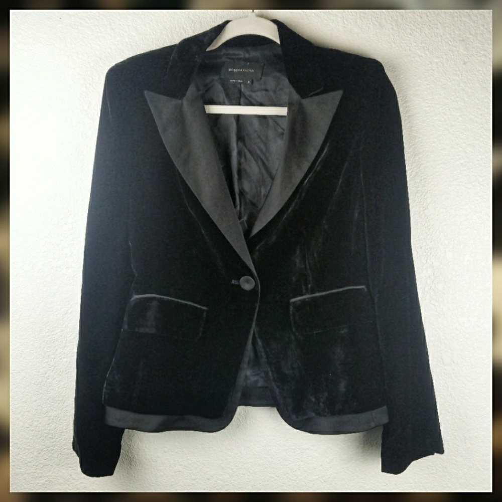 BCBGMaxAzria Black Velvet Tuxedo Jacket Size S